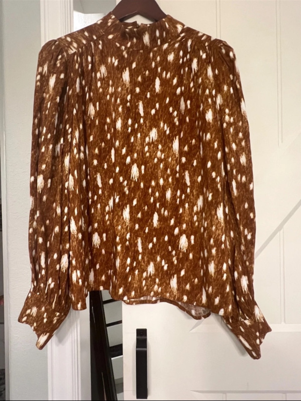 Express Brown and White Printed Long-Sleeve Blouse
